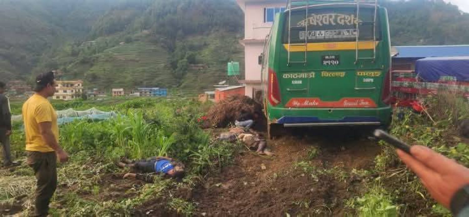 मकवानपुरमा बसको ठक्करले ३ जनाको मृत्यु, ३ जना घाइते